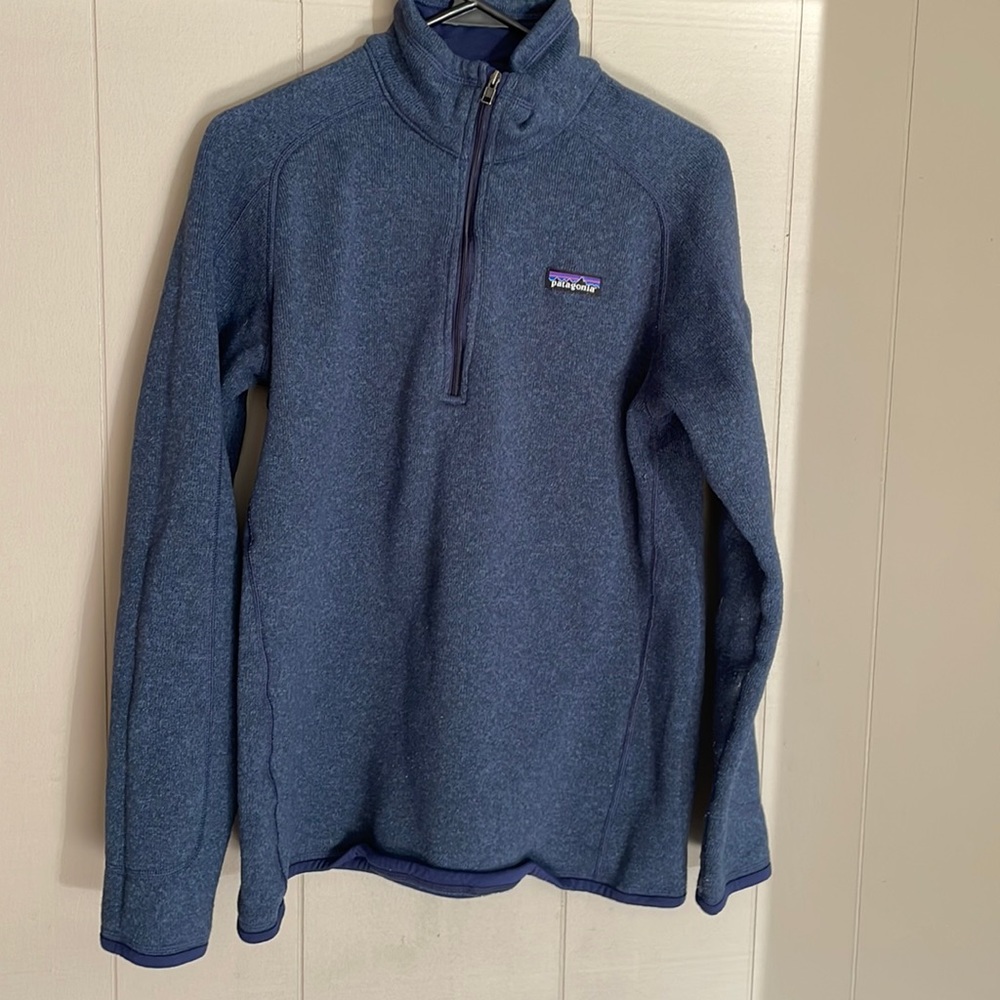 Patagonia Womens quarter zip sweater